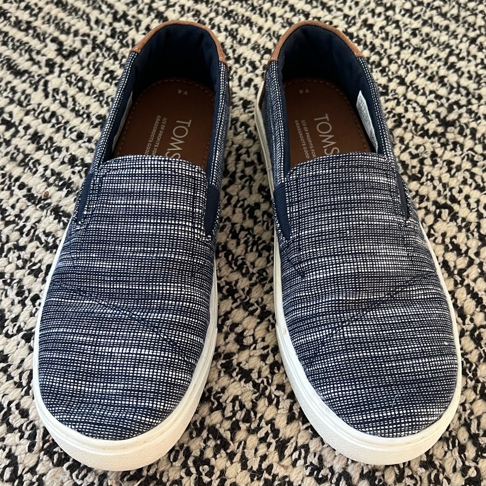 Size 4 Tom’s